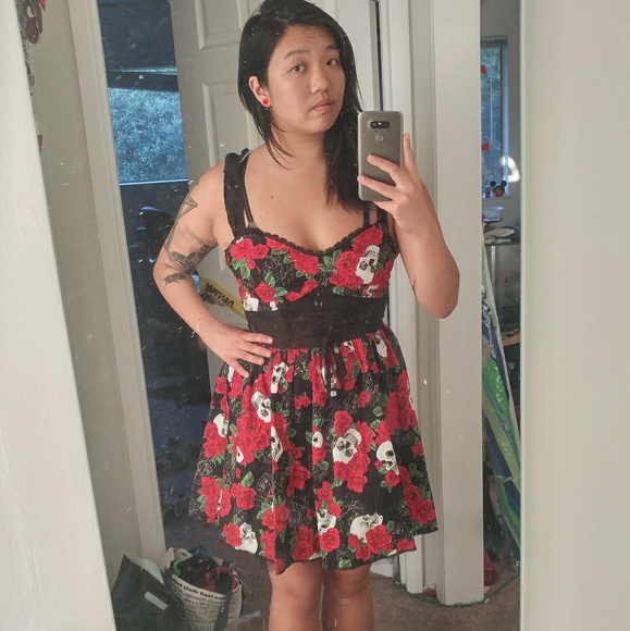 Hot Topic Dresses & Skirts - NEW skull and roses dress